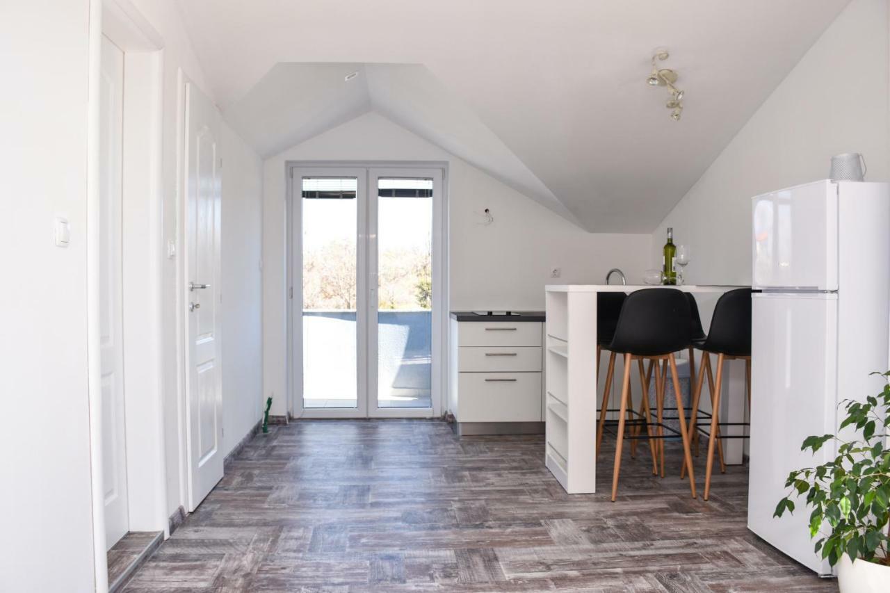 זאדאר Apartmani Niko מראה חיצוני תמונה